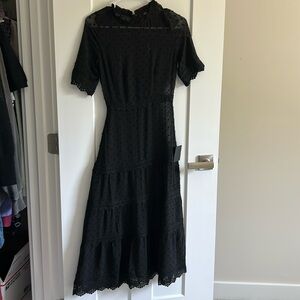 Elegant Black Lace Dress (H)